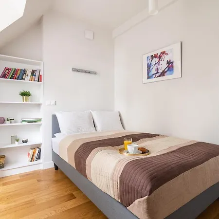 Rent Like - Nieklanska 9/11 Apartment Warsaw