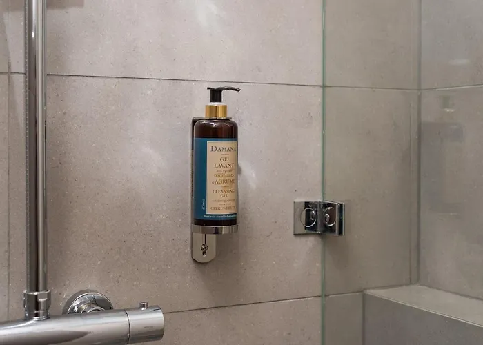 Rent Like - Nieklanska 9/11