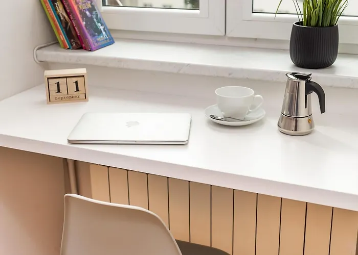 Rent Like - Niekłańska 9/11 * Warszawa