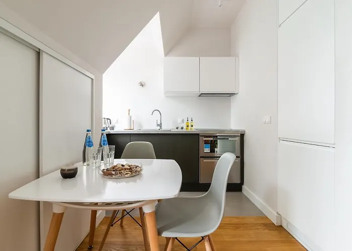 Rent Like - Nieklanska 9/11