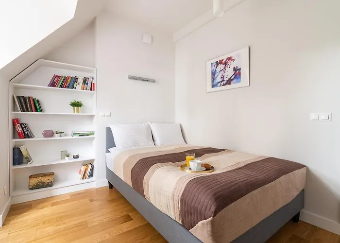 Rent Like - Niekłańska 9/11 Hotel Warszawa